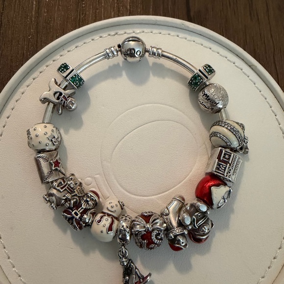 Pandora Christmas Charm Bracelet - Picture 1 of 3
